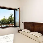Solaria Bed & Breakfast 3*