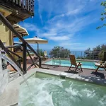 Solaria 3*