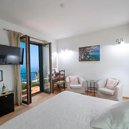 Solaria Bed and Breakfast 3*