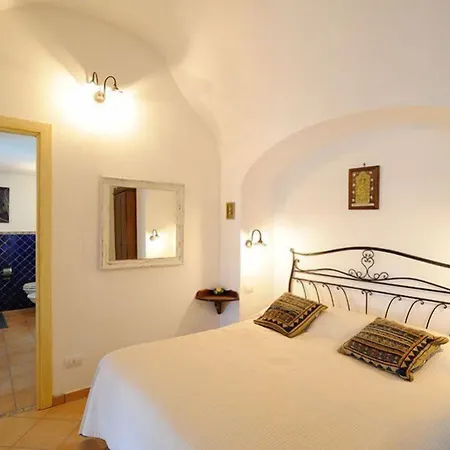 Solaria Bed and Breakfast 3*