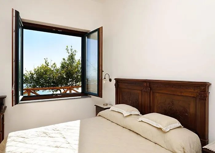 Solaria Nocleg ze śniadaniem 3*