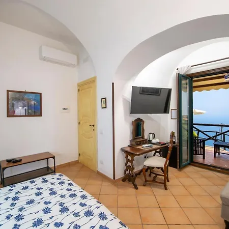 Solaria Bed & Breakfast 3*